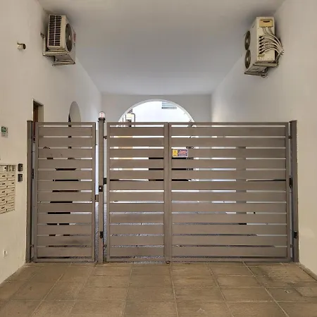 Apartment La Casa Di Remo Ground-floor With A Patio *